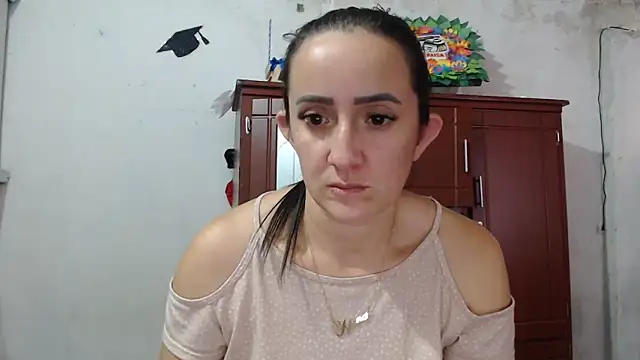 DeepAnal07 online show from November 9, 2025, 5:11 pm