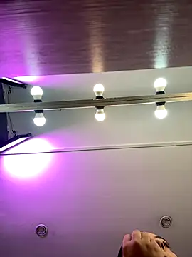 Snapshot of MartinnaBonnet chatting on November 24, 2025, 10:15 am MartinnaBonnet online show from November 24, 2025, 10:15 am