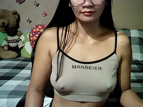 Mia Rein online show from February 11, 2026, 1:43 am