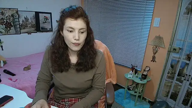 jrcamila online show from October 5, 2025, 8:40 pm