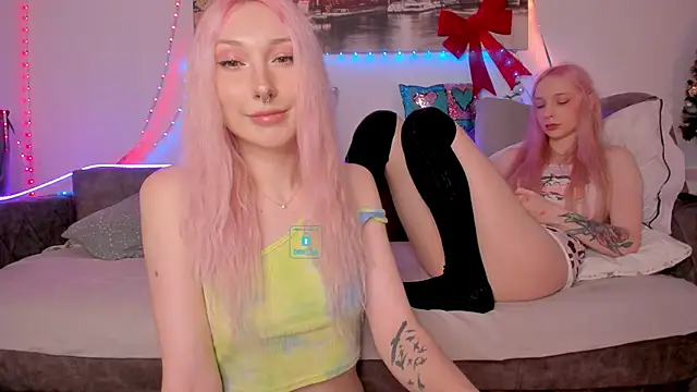 AlexRoseLiRed online show from January 12, 2025, 8:47 pm