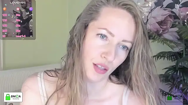 Queenymel online show from May 21, 2026, 4:47 pm