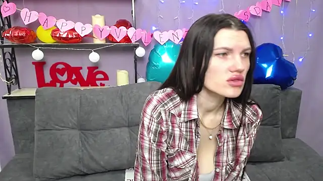 MilaLoona online show from February 13, 2025, 7:03 am