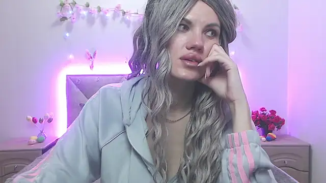 Snapshot of MilaLoona chatting on March 28, 2026, 6:07 pm MilaLoona online show from March 28, 2026, 6:07 pm