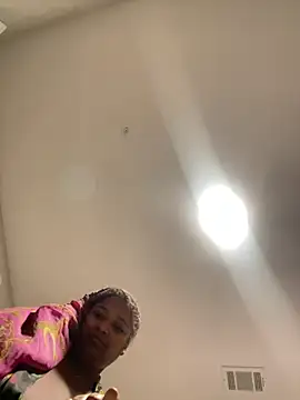 BigFineSelena online show from December 25, 2024, 12:37 am