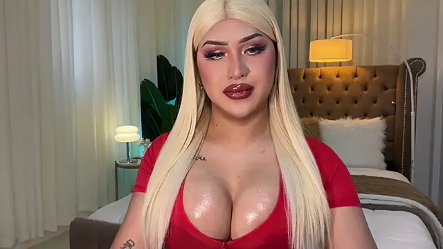 Snapshot of Your_Majesty_Tyra chatting on March 13, 2025, 6:16 am Your Majesty Tyra online show from March 13, 2025, 6:16 am