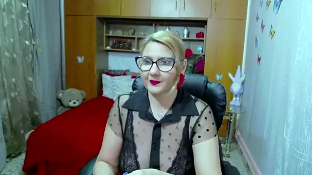 Snapshot of LucilleFenlys chatting on January 17, 2025, 9:39 pm LucilleFenlys online show from January 17, 2025, 9:39 pm