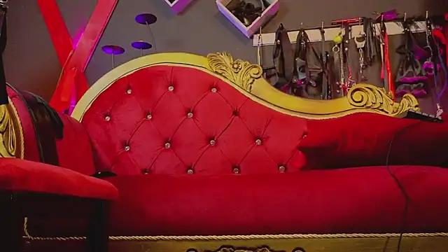 PerlaDivaio online show from October 24, 2025, 2:35 pm