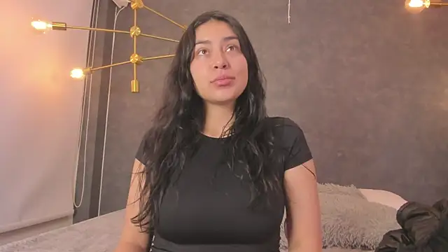 dayra angels online show from November 7, 2025, 5:13 pm