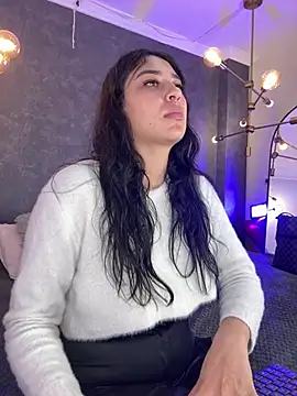 dayra angels online show from January 8, 2026, 9:06 pm