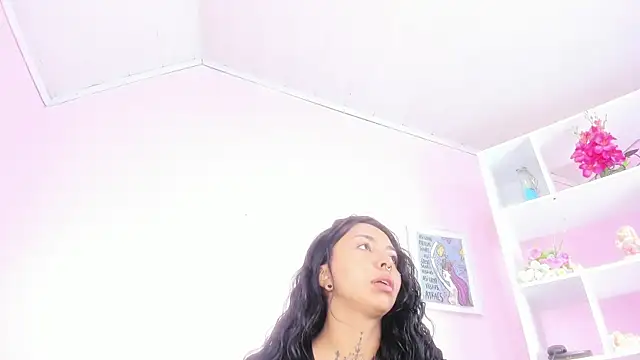 miss soffi  online show from May 29, 2026, 12:14 pm