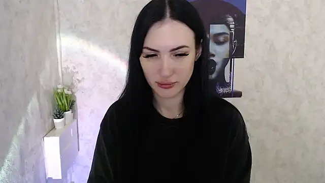 MisssShy  online show from October 27, 2025, 4:33 pm