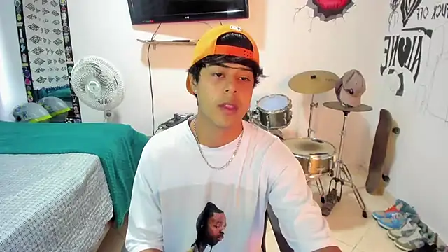 Zack falcon online show from February 26, 2025, 12:14 pm