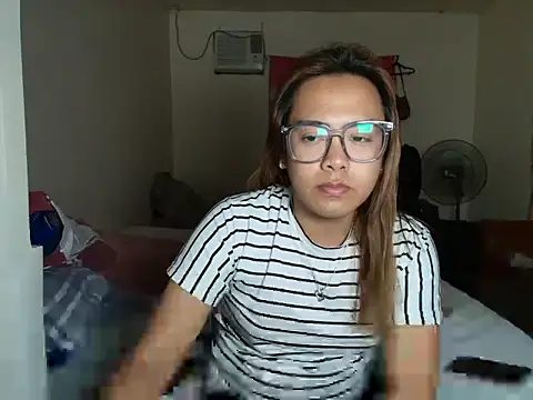 Snapshot of Your_PrettyGirlxxx chatting on February 8, 2026, 12:19 pm Your PrettyGirlxxx online show from February 8, 2026, 12:19 pm