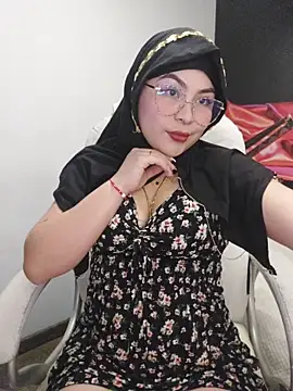 Hana    online show from March 17, 2026, 10:57 pm