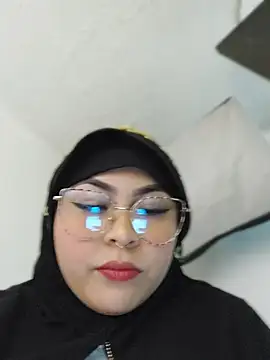 Hana    online show from April 10, 2026, 10:36 pm