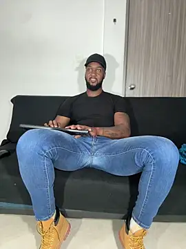 blackdrey18 online show from February 18, 2026, 1:29 pm