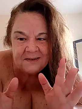 Snapshot of Yaya_Mineira chatting on January 22, 2025, 10:50 am Yaya Mineira online show from January 22, 2025, 10:50 am
