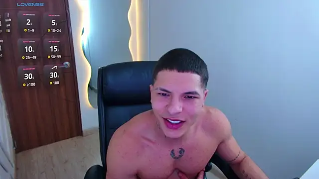 Snapshot of harrisoncuper chatting on May 25, 2026, 8:26 pm harrisoncuper online show from May 25, 2026, 8:26 pm