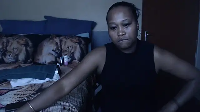 Snapshot of EbonySeductressx chatting on October 11, 2025, 2:15 pm EbonySeductressx online show from October 11, 2025, 2:15 pm