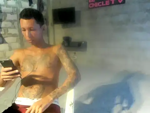 Snapshot of EL-CHICLE-TV chatting on January 8, 2025, 12:58 pm EL-CHICLE-TV online show from January 8, 2025, 12:58 pm