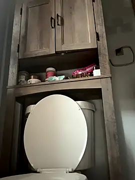 Snapshot of KcCumz19 chatting on October 30, 2025, 2:40 pm KcCumz19 online show from October 30, 2025, 2:40 pm