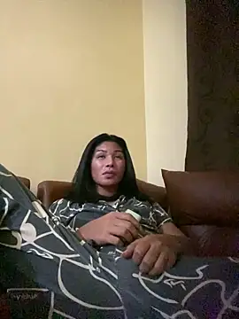 MaxxineMorenaTs online show from May 9, 2026, 7:19 pm