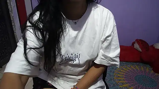 BabyNaina online show from November 28, 2025, 2:58 am