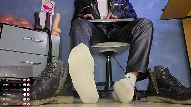 TomLover 12 online show from March 29, 2026, 2:22 am