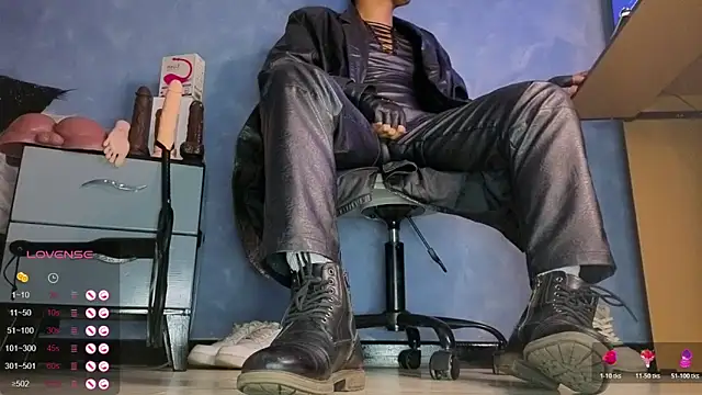 TomLover 12 online show from April 8, 2026, 1:16 am