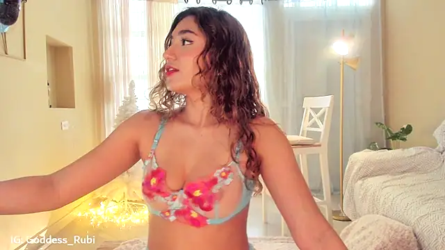 missrubijasper online show from December 3, 2025, 4:49 pm