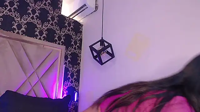 DeniseMoca online show from February 17, 2026, 7:31 pm