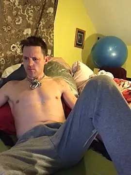 Snapshot of londonfuckwhore1 chatting on February 26, 2025, 10:53 pm londonfuckwhore1 online show from February 26, 2025, 10:53 pm