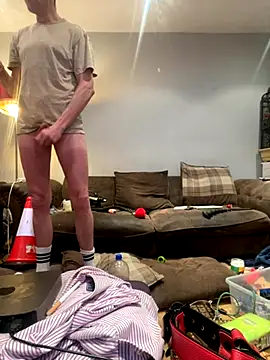 Snapshot of londonfuckwhore1 chatting on October 28, 2025, 3:43 am londonfuckwhore1 online show from October 28, 2025, 3:43 am