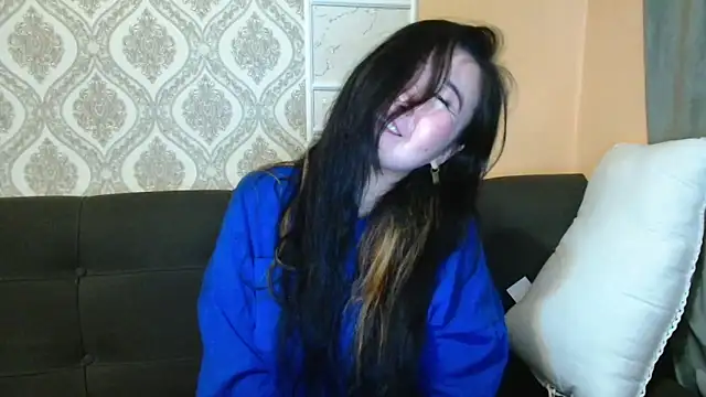 Snapshot of Bet_Lu chatting on December 7, 2024, 5:37 am Bet Lu online show from December 7, 2024, 5:37 am