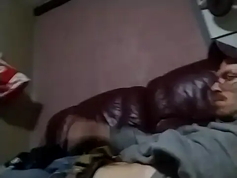 Snapshot of Yourtoy429 chatting on October 12, 2025, 11:48 pm Yourtoy429 online show from October 12, 2025, 11:48 pm