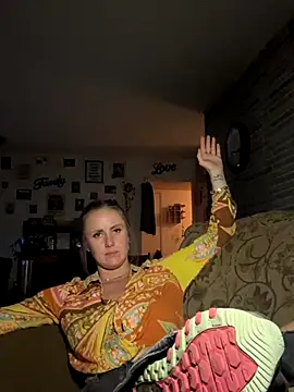 ClumsyLink online show from November 1, 2025, 10:39 am