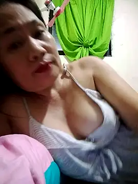 Snapshot of Sofiafuckbabes chatting on December 19, 2024, 1:07 pm Sofiafuckbabes online show from December 19, 2024, 1:07 pm