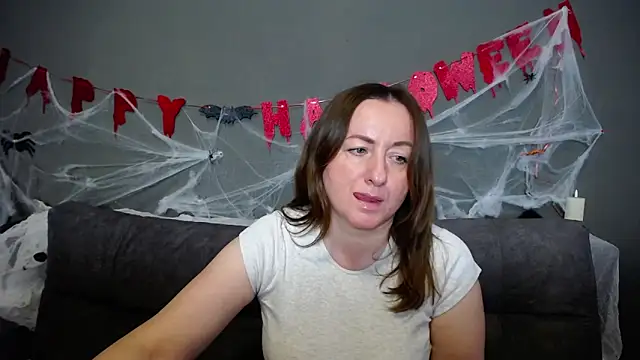 Abby Taylorr online show from October 21, 2025, 12:17 pm