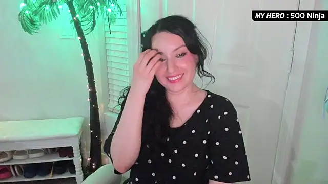 Vesaaa online show from October 18, 2025, 3:53 am