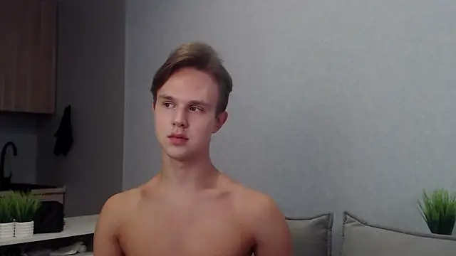 MartinMendez online show from September 26, 2025, 9:02 am