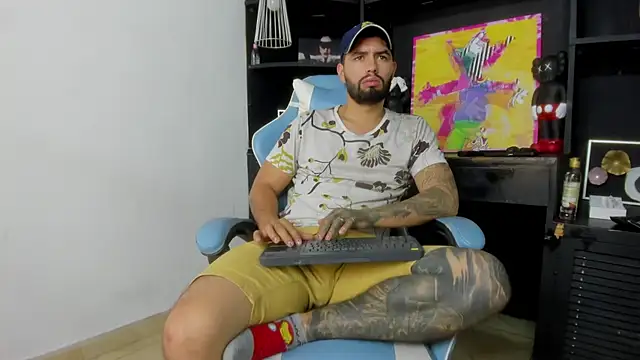 matteosantos online show from February 9, 2025, 1:56 pm