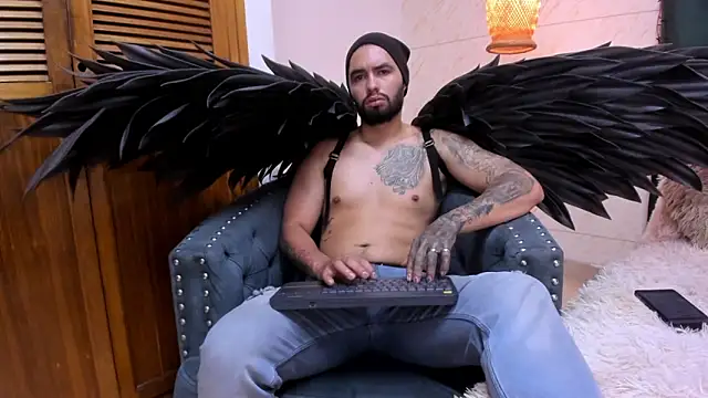 matteosantos online show from February 12, 2025, 11:51 am