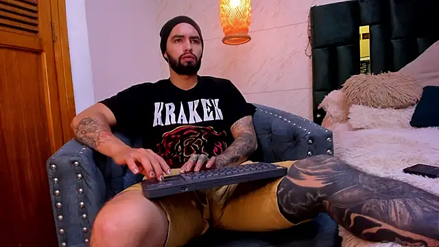 matteosantos online show from February 13, 2025, 11:39 am