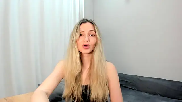  DarkRose  online show from February 27, 2026, 4:07 pm