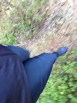 Papiercedbisex online show from April 8, 2026, 6:13 am