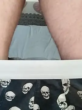 LoGaNfree88 online show from November 1, 2025, 7:54 am