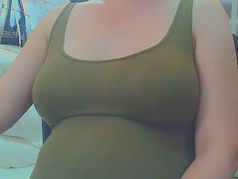 Snapshot of keepmepregnantT chatting on June 2, 2026, 10:17 am keepmepregnantT online show from June 2, 2026, 10:17 am