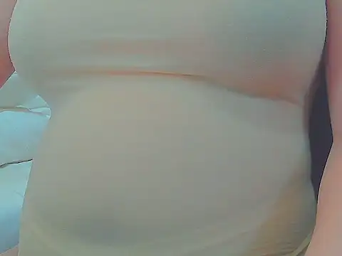 Snapshot of keepmepregnantT chatting on June 8, 2026, 9:31 am keepmepregnantT online show from June 8, 2026, 9:31 am