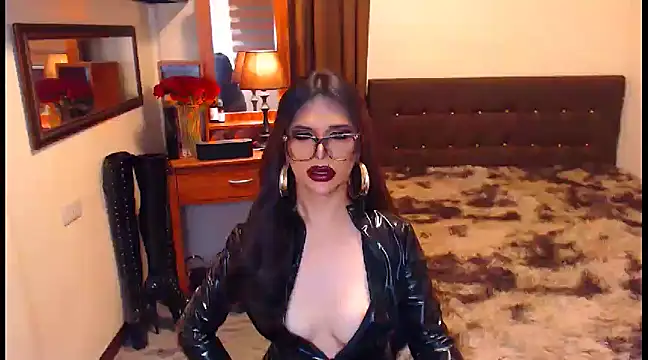 Snapshot of EXTREMELYDOM chatting on December 16, 2024, 7:15 am EXTREMELYDOM online show from December 16, 2024, 7:15 am